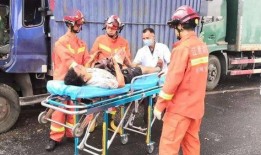 南康高速车祸最新爆料,事故原因揭秘，伤亡情况公布