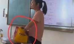 女生爆料大学老师视频播放,女生爆料背后真相揭秘